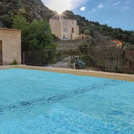 Appartamento Nice In W/ Wifi, 3 Bedrooms And Outdoor Swimming Pool *