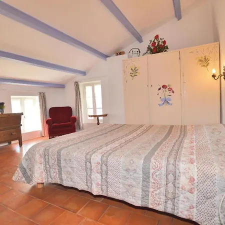 Appartamento Nice In W/ Wifi, 3 Bedrooms And Outdoor Swimming Pool *