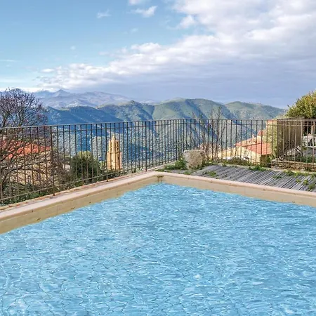 Nice In W/ Wifi, 3 Bedrooms And Outdoor Swimming Pool